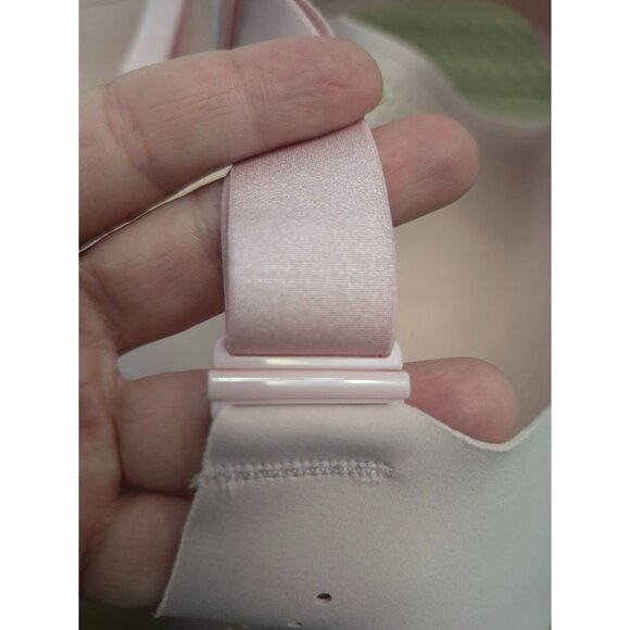 Victoria's Secret Wireless Light Pink Bra 36DDD F Perforated Adjustable Straps - Picture 11 of 11